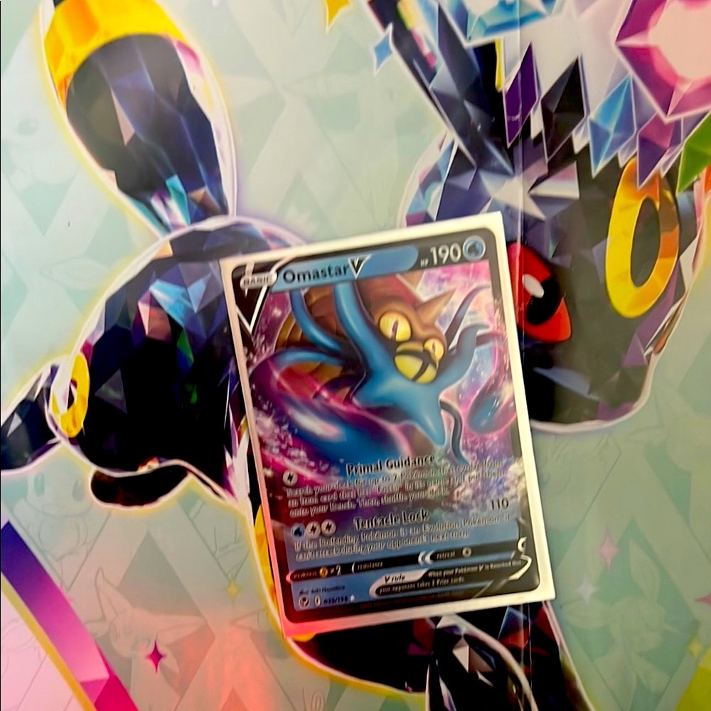 Omastar V Silver Tempest Pokémon Card